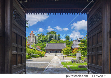 京都的夏天，妙滿寺，從正門看到的正殿 117520958