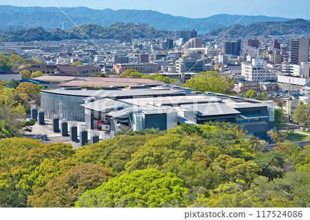 [Overlooking Wakayama City from Wakayama Castle] Wakayama City, Wakayama Prefecture 117524086