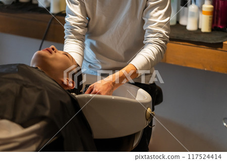 shampoo, beauty, beautician 117524414