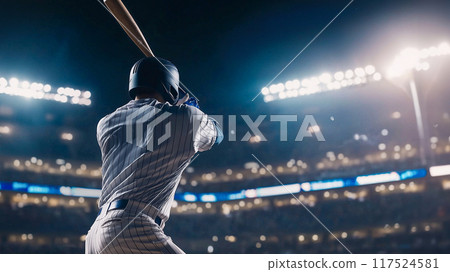 充滿動感的棒球場景，球員揮桿 117524581