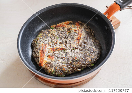 薄烤海蘊與竹輪 薄烤海蘊與竹輪 117530777