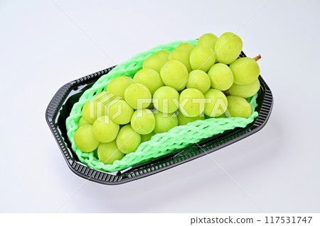 Shine Muscat, seedless grapes, grapes, fruit, grape. Shine Muscat, seedless grapes, grapes, fruit, grape. 117531747