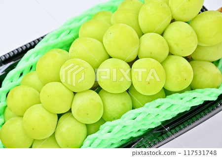 Shine Muscat, seedless grapes, grapes, fruit, grape. Shine Muscat, seedless grapes, grapes, fruit, grape. 117531748