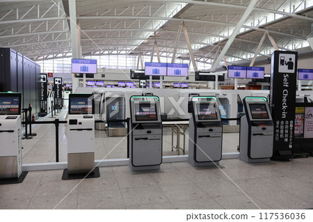福岡機場國際航班自動報到機 117536036