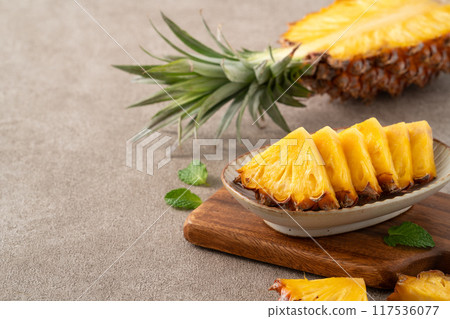 Bromeliad tropical leaves penglai banana background turtle leaf pineapple background パ イ ナ ッ プ ル 117536077