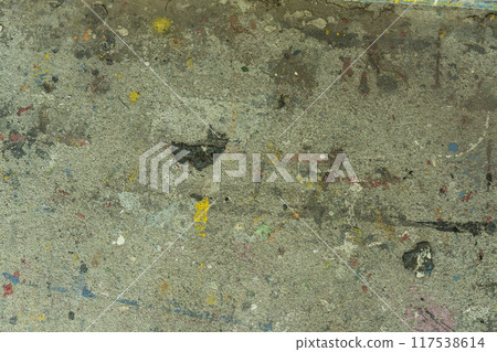 髒牆、噴塗鴉的混凝土牆、飛濺的油漆、噴漆 117538614