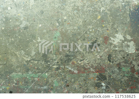 髒牆、噴塗鴉的混凝土牆、飛濺的油漆、噴漆 117538625