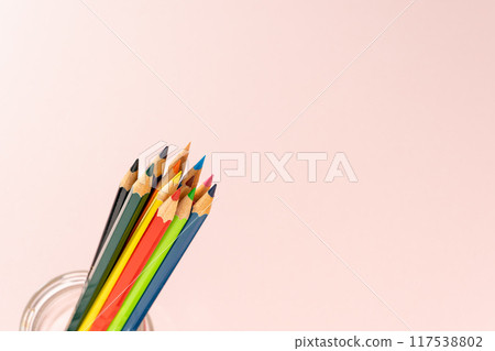 Various colored pencils 117538802