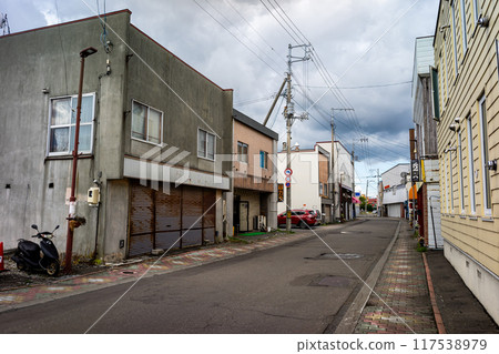 當地廢棄城市的街道被關閉 117538979