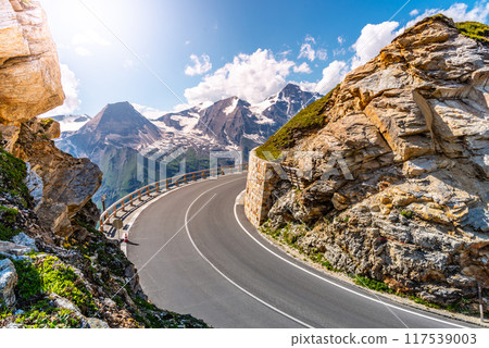 Grossglockner High Alpine Road, German: Grossglockner-Hochalpenstrasse. High mountain pass road in Austrian Alps, Austria. 117539003