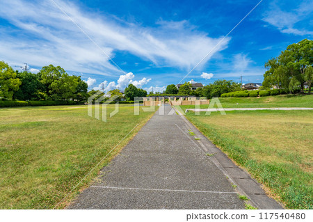 京都府城陽市青道加賀遺址政府大樓前 京都府城陽市青道加賀遺址政府大樓前 117540480