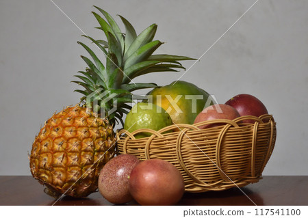 Fresh tropical fruits Fresh tropical fruits 117541100