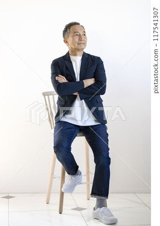 60多歲休閒風格男士肖像 117541307