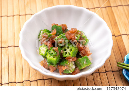 Okra with plum bonito dressing 117542074