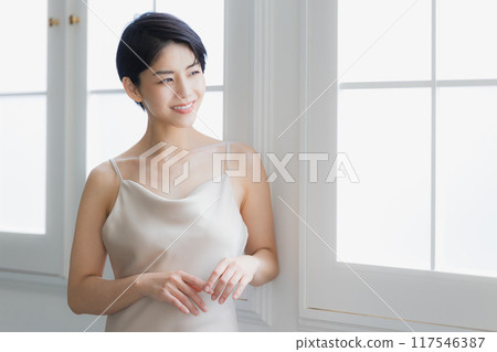短髮美女圖片 117546387