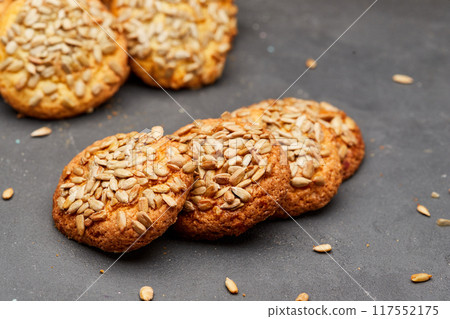 Crunchy sunflower seed cookies, perfect for a healthy and satisfying snack with a nutty flavor 117552175