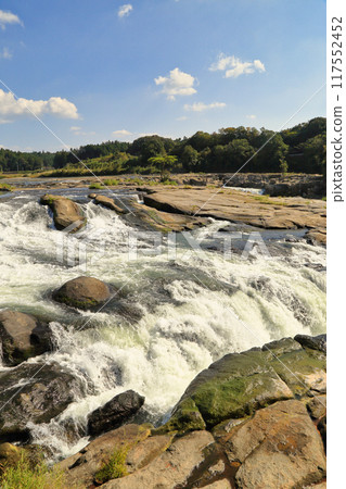Autumn Sogi Falls seen from Sogi Falls Park Autumn Sogi Falls seen from Sogi Falls Park 117552452