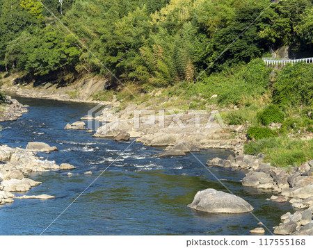 Yamato River and Kameiwa Rock flowing through the Kamenose Valley 117555168