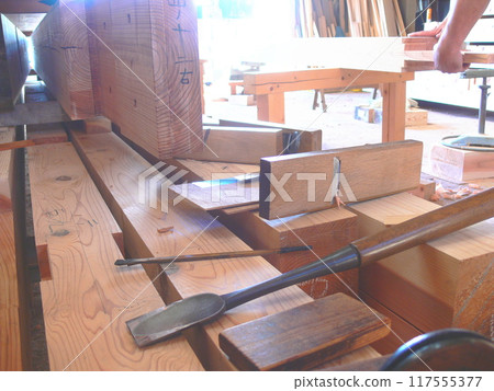 神社木匠的工具 117555377