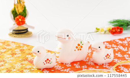 蛇年新年賀卡材料 | 白蛇和門鬆的父母和孩子 117558445