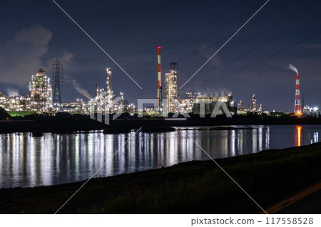 《Mie Prefecture》 Factory night view, Yokkaichi Petrochemical Complex 117558528