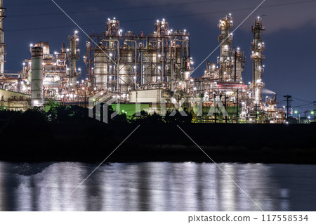 《Mie Prefecture》 Factory night view, Yokkaichi Petrochemical Complex 《Mie Prefecture》 Factory night view, Yokkaichi Petrochemical Complex 117558534