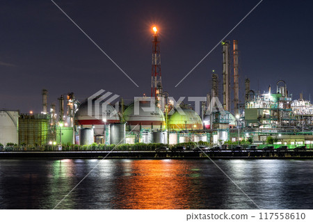 《Mie Prefecture》 Factory night view, Yokkaichi Petrochemical Complex 117558610