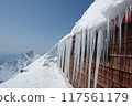 山間小屋的冰柱 117561179