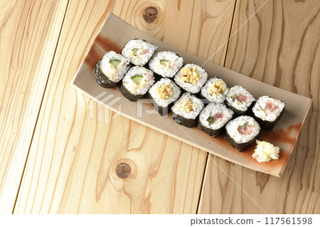 Assorted rolled sushi 117561598
