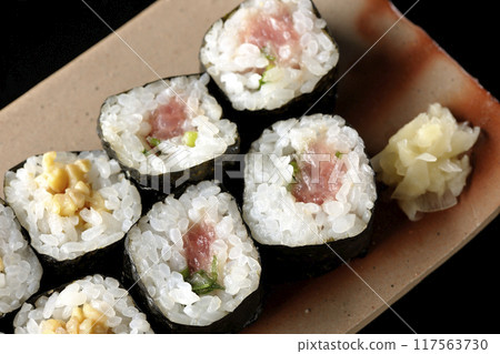 Assorted rolled sushi 117563730