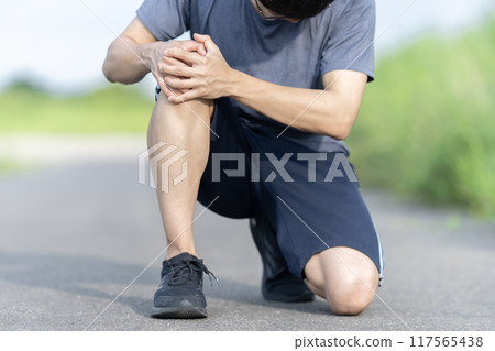 男性膝蓋疼痛 膝蓋疼痛 身體部位 男性膝蓋疼痛 膝蓋疼痛 身體部位 117565438
