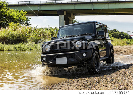 水花和汽車 水花和汽車 117565925