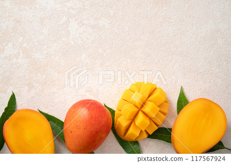芒果 陽光 水果 台灣 Taiwan fruit mango マンゴー 117567924