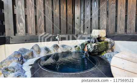 Open-air bath tub 117569522