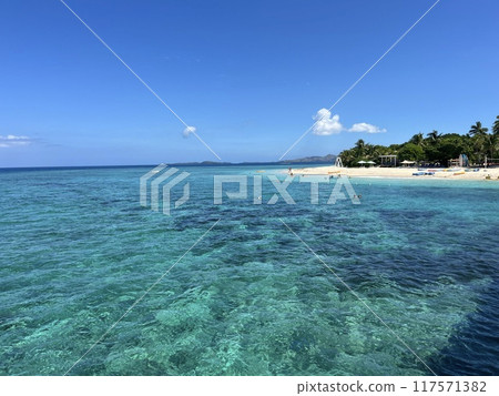 Malamala Island, a small remote island in the Mamanuca Islands of Fiji 117571382