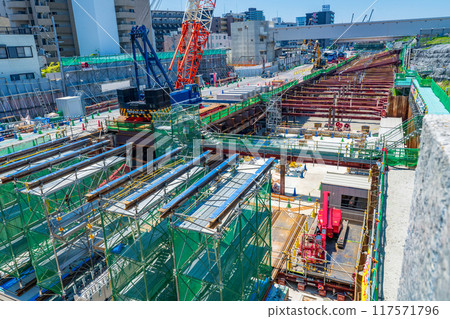 Osaka City: Hanshin Expressway Yodogawa Left Bank Line under construction 117571796