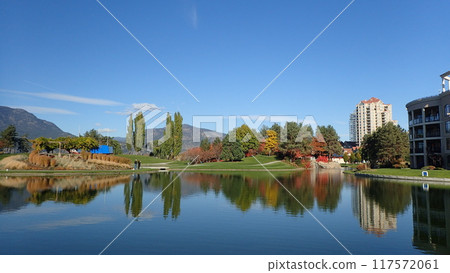 Autumn cityscape in Canada 117572061
