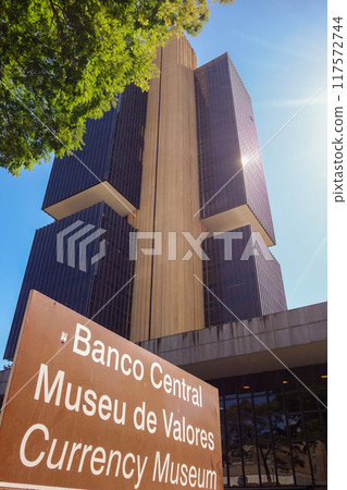 Building of the central bank of Brazil, or Banco Central do Brasil, BACEN acronym. In Brasilia, federal capital Building of the central bank of Brazil, or Banco Central do Brasil, BACEN acronym. In Brasilia, federal capital 117572744