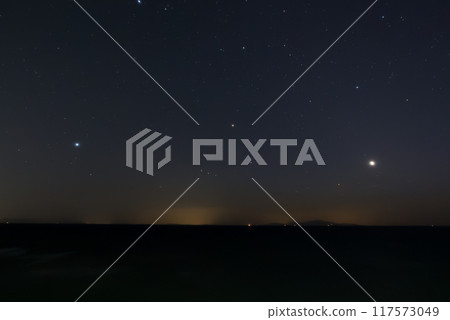Orion sinking below the horizon Orion sinking below the horizon 117573049