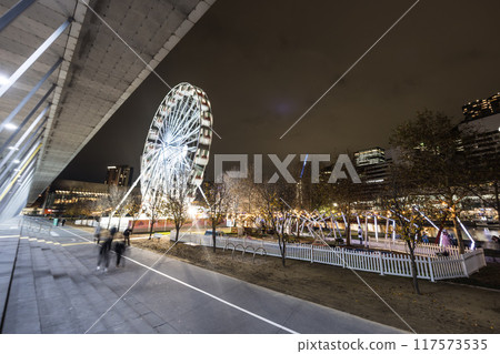Melbourne CBD Night View in Australia Melbourne CBD Night View in Australia 117573535