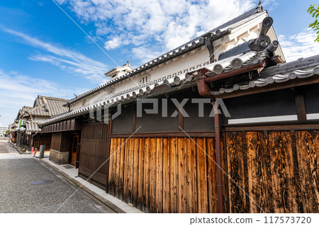 [Important Preservation District for Groups of Traditional Buildings] Tondabayashi, Terauchi-cho, Kiguchi Family Residence and Jōnomon-suji 2, Tondabayashi City, Osaka Prefecture 117573720