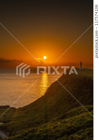 與那國島的風景：東崎燈塔與日出 117574106