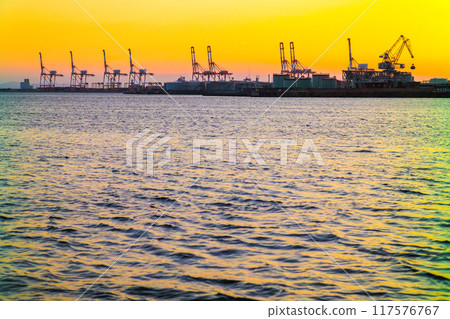 Osaka South Port at dusk 117576767