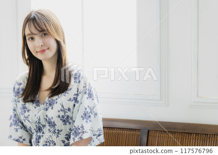 年輕女子髮型圖片 年輕女子髮型圖片 117576796