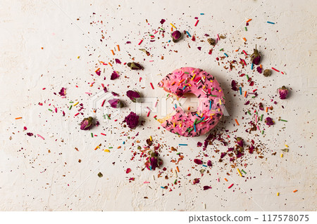 donut with strawberries, in pink glaze, confectionery decoration, top view, donut with strawberries, in pink glaze, confectionery decoration, top view, 117578075