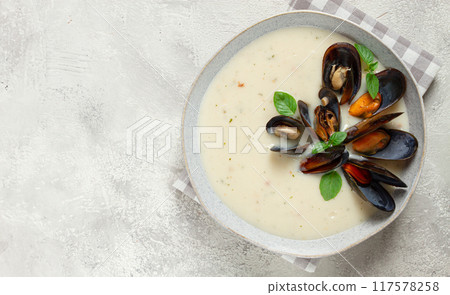 chowder cream soup with mussels, American cuisine, homemade, no people, 117578258