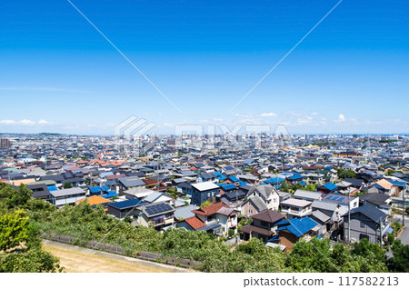 藍天蔓延的住宅區 藍天蔓延的住宅區 117582213