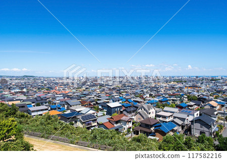 藍天蔓延的住宅區 藍天蔓延的住宅區 117582216