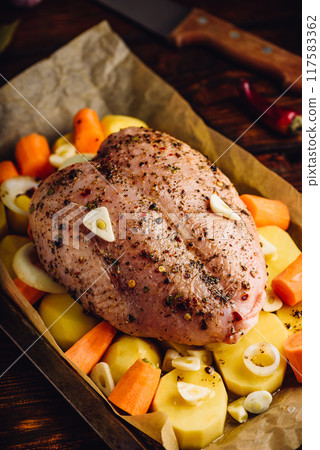 Seasoned chicken breast 117583362