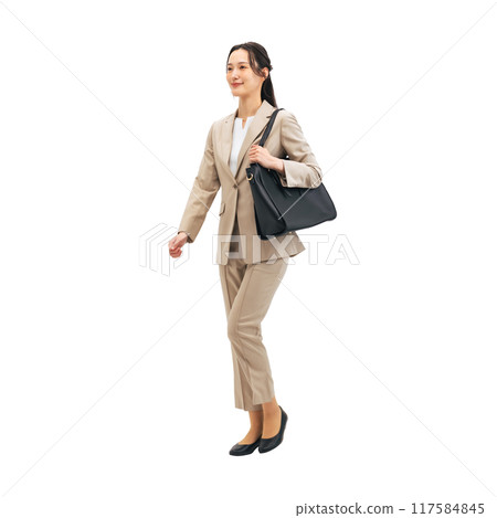 PNG行走的女性商務人士-透明背景的全身照片,手工精確剪裁 PNG行走的女性商務人士-透明背景的全身照片,手工精確剪裁 117584845